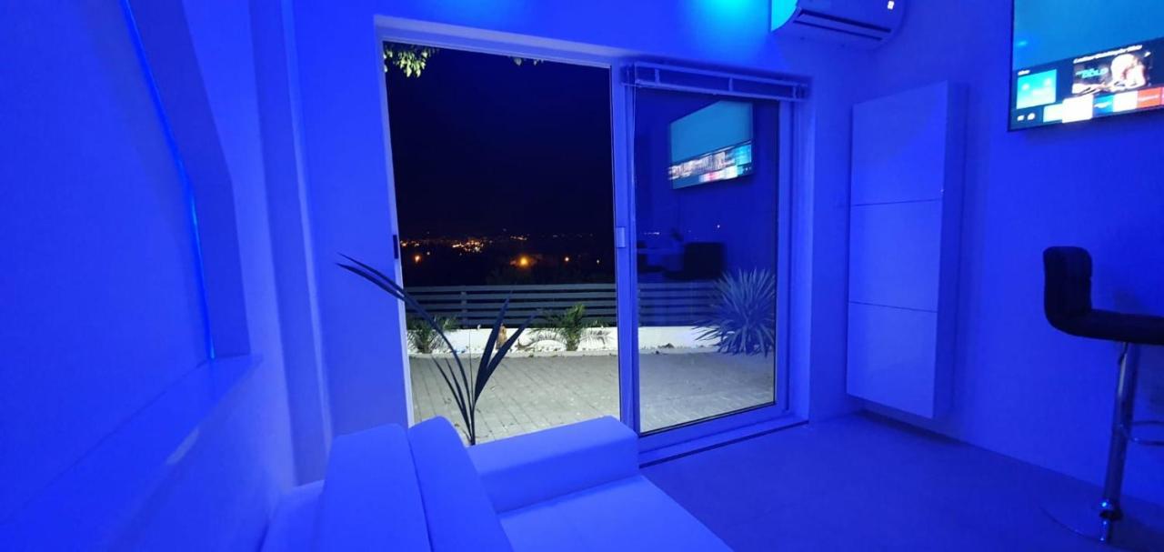Penthouse Jacuzzi & Pool Apartmants Opatija Exterior foto